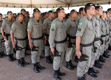 Governador de Goiás sanciona lei que permite militares da reserva voltarem a ativa 