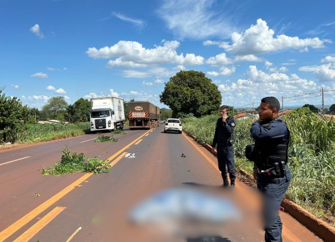 Pedestre morre atropelado por caminhão na GO-164, em Santa Helena de Goiás 