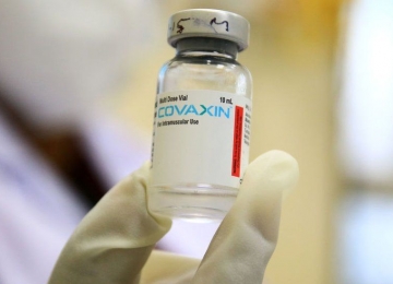 Clínicas privadas brasileiras entram em acordo para compra de 5 milhões de doses da vacina indiana contra a Covid