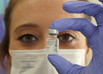 ANVISA aprova importação de 2 milhões de doses da vacina de Oxford