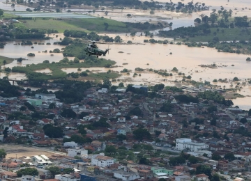 Alertas de desastres naturais começam a ser enviados por WhatsApp aos brasileiros