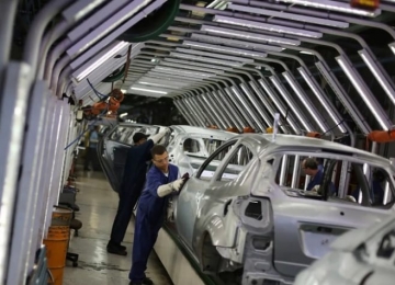 Governo deve elevar imposto de importação para fechar contas de 2025, aponta relatório