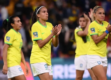 Com vitória francesa e jamaicana, brasileiras precisam vencer no ultimo jogo da fase de grupos