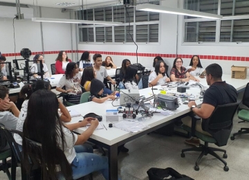 Escolas de Goiás abrem edital para cursos técnicos gratuitos a distância
