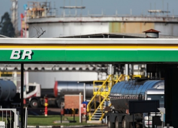 Petrobras anuncia redução no preço do litro do diesel a partir de sábado