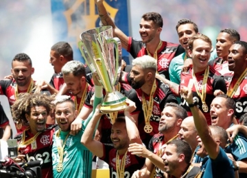 Flamengo domina o Athletico-PR e conquista a Supercopa do Brasil