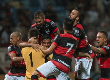 Goiás e Atlético-GO avançam para 3ª fase da Copa do Brasil