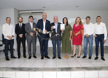 Autoridades Rio-verdenses recebem Embaixador de Israel 