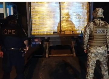 COD e CPE de Rio Verde fazem apreensão de carregamento de cerveja transportada clandestinamente