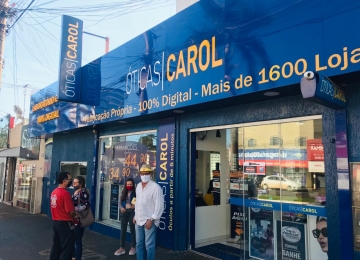 Óticas Carol Rio Verde: destaque em produção própria e responsabilidade com a saúde