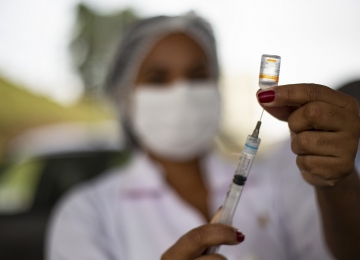 ONU e OMS lançam estratégia para vacinar 40% da população em todos os países até o fim de 2021