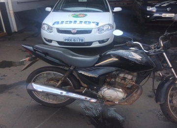 Polícia Militar recupera moto com registro de furto e roubo