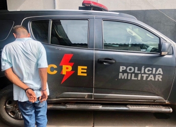 Após tentativa de fuga jovem é preso por tráfico no Maurício Arantes