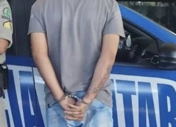  Homem é preso com quatro barras de cocaína de R$ 600 mil às margens da BR-060