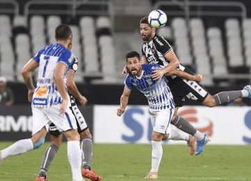 Botafogo vence e coloca Fluminense na zona de rebaixamento