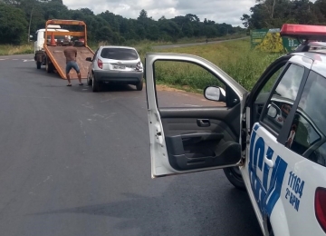 Polícia Militar recupera na GO-174 em Rio Verde, carro furtado em Jataí (GO)
