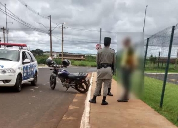 Mototaxista clandestino é flagrado no Jardim Campestre pela Polícia Militar 