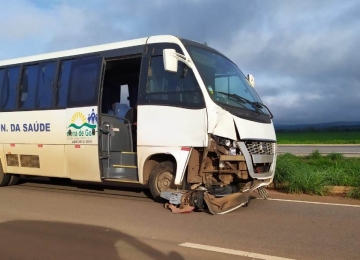 Ônibus atropela duas mulheres na BR 060 nesta manhã (10)