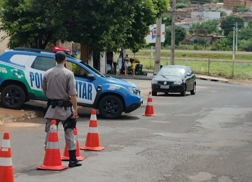 Polícia intensifica abordagens em bairros de Rio Verde