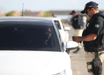 TJGO decide que veículo devagar e com insulfilme não justifica abordagem da polícia