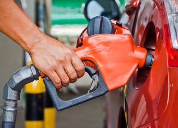ANP aponta preço da gasolina subindo nos postos pela 5ª semana e litro passa de R$ 5