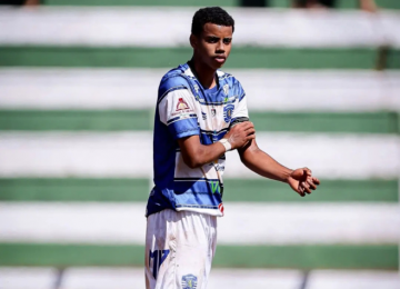 Após morte de atleta de 17 anos, Independente de Rio Verde presta homenagem