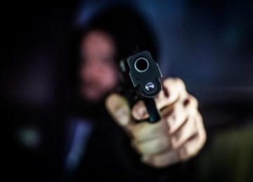 FGTS PARA ARMAS: QUANDO O SILÊNCIO FALA MAIS ALTO QUE AS PALAVRAS