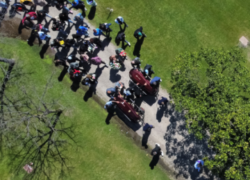 Assassinato transmitido ao vivo de três jovens na Argentina gera indignação
