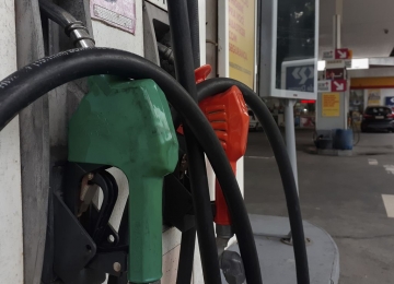 Preço da gasolina é reduzido em mais de 2% pela Petrobras