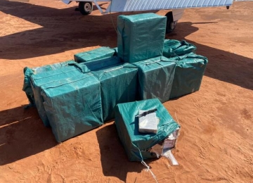 Avião é interceptado pela FAB com pouco mais de 500 quilos de cocaína em Mato Grosso