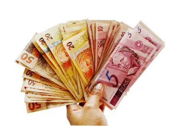 Governo federal publica MP que prevê salário mínimo de R$ 1.302 a partir de 1º de janeiro
