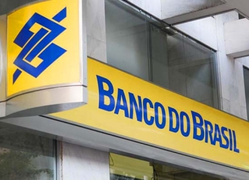 Bolsonaro nega intenção de privatizar Banco do Brasil e Caixa 