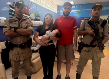 Bebe de seis meses que estava engasgada é salva após apoio da PM em Rio Verde  