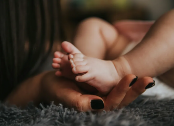 A URGÊNCIA DE DESENCALHAR O PROJETO DA DUPLA MATERNIDADE E PATERNIDADE NO CONGRESSO NACIONAL