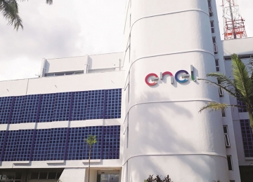 Moradores da Vila Mutirão relatam explosão na sede da Enel