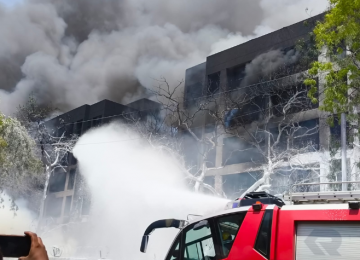 Boeing cai logo após decolar na Índia; mais de 200 mortos e um sobrevivente resgatado