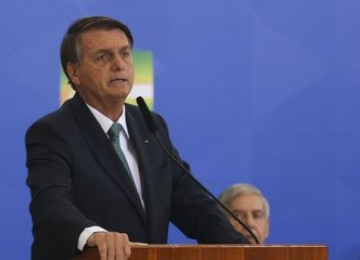 Bolsonaro não é indiciado pela PF por foro privilegiado 