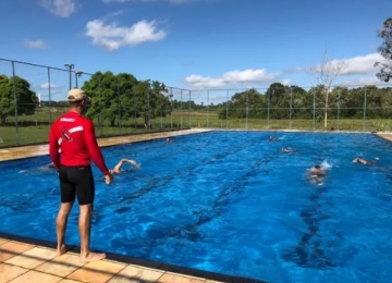 Bombeiros atendem criança de 04 anos afogada em clube de Rio Verde