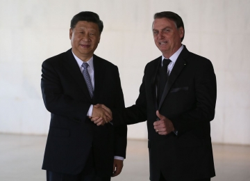 Bolsonaro e presidente China se reuniram nesta quarta-feira (13)
