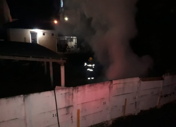Bombeiros são chamados por conta de fumaça próximo a agência bancária no centro de Rio Verde