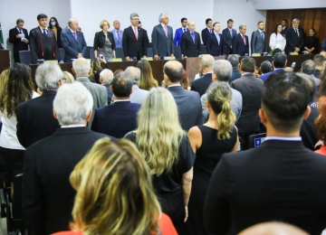 Caiado participa da solenidade de posse da nova diretoria do TRE Goiás
