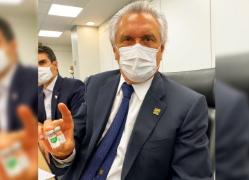 Governador de Goiás afirma que vacinação contra Covid-19 poderá começar em 10 de fevereiro
