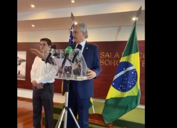 Caiado afirma que Goiás continuará com decreto mesmo após fala de Bolsonaro