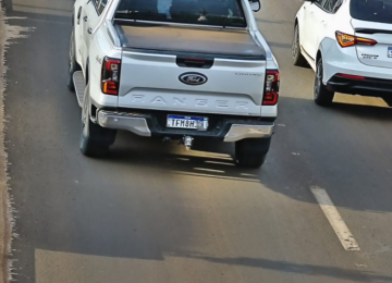 Caminhonete com placa adulterada é localizada pela ROMU na zona rural de Rio Verde