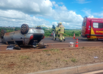 Capotamento deixa uma pessoa morta na BR-060 em Rio Verde
