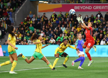 Seleção brasileira perde vaga para a Jamaica e se despede da Copa do Mundo