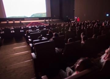 Cinemas deverão ter 100% de acessibilidade para cegos e surdos em 2020