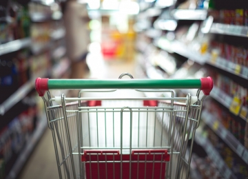 Caixa é presa por cancelar compras de funcionárias de supermercado no Solar do Ataídes em Rio Verde