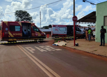 Colisão entre carro e moto deixa uma pessoa morta e outra ferida no Jardim Goiás, em Rio Verde