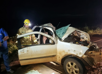 Colisão entre picape e caminhão prancha deixa duas vítimas fatais na GO-174, em Montividiu